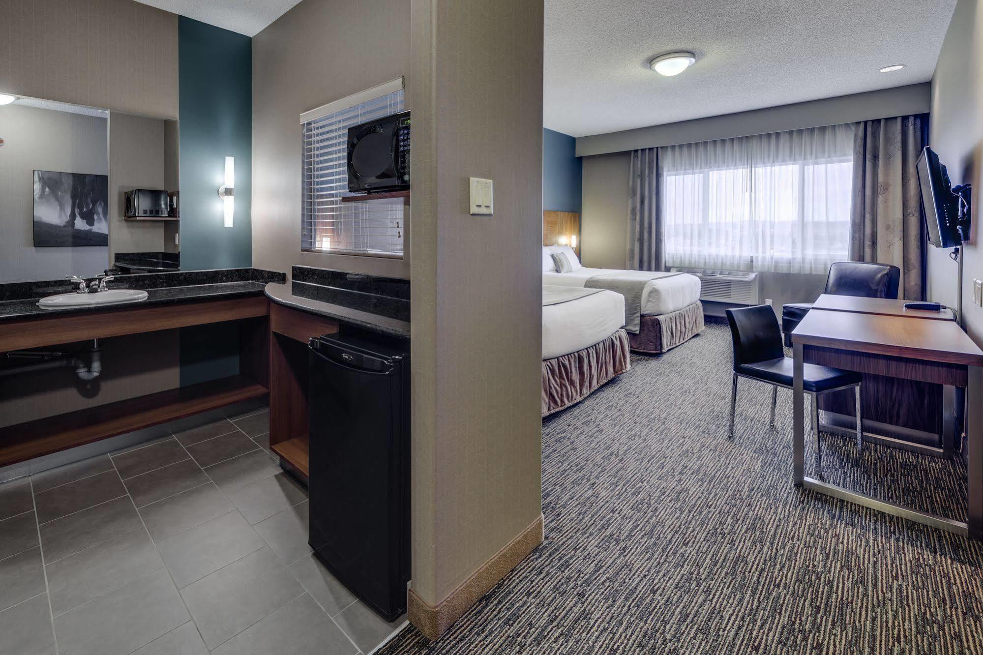 Heritage Inn Hotel & Convention Centre - Pincher Creek Exteriér fotografie